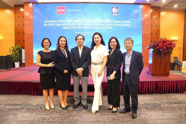 Nếu không áp dụng IFRS, doanh nghiệp Việt có thể mất gì trên bản đồ đầu tư quốc tế?