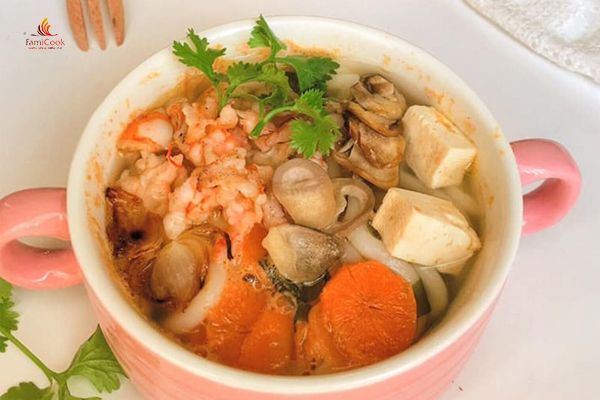 BỮA SÁNG CHO BÉ ĐẦY ĐỦ DINH DƯỠNG VỚI MÌ UDON